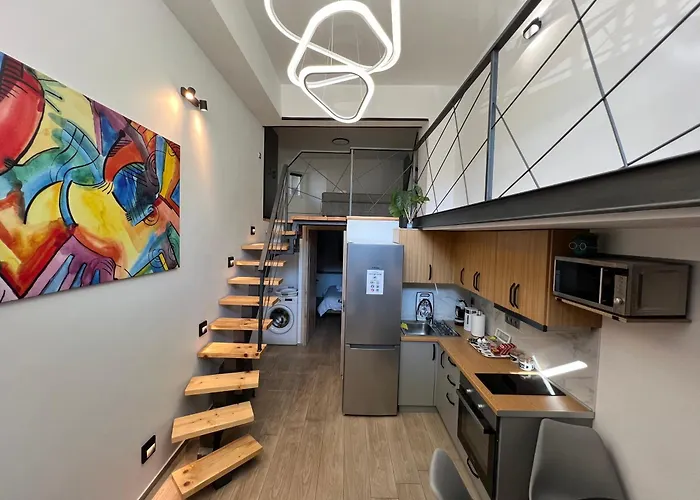 City Center Loft With Private Parking