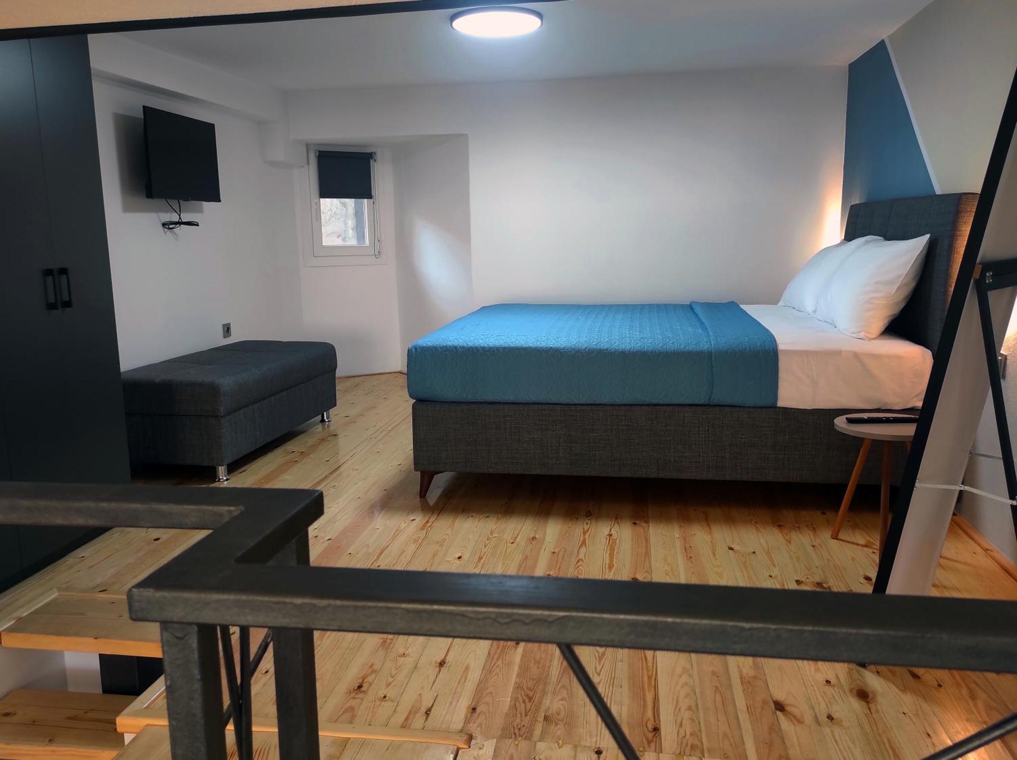 Center Loft With Private Parking Apartment *