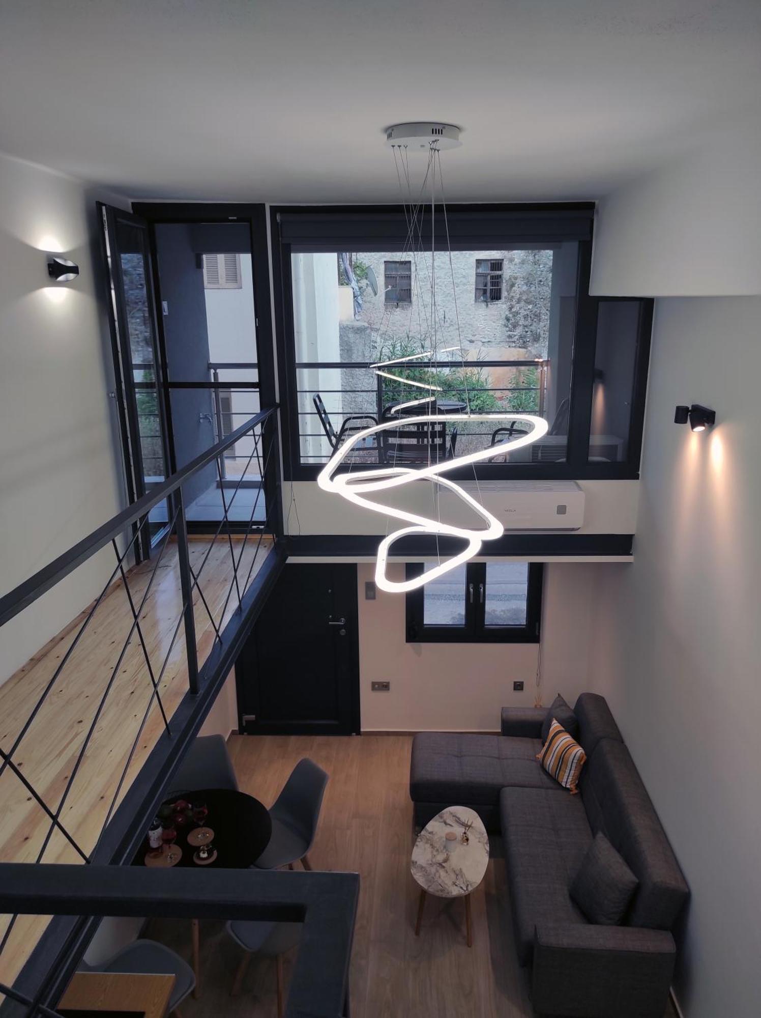 Center Loft With Private Parking Apartment *