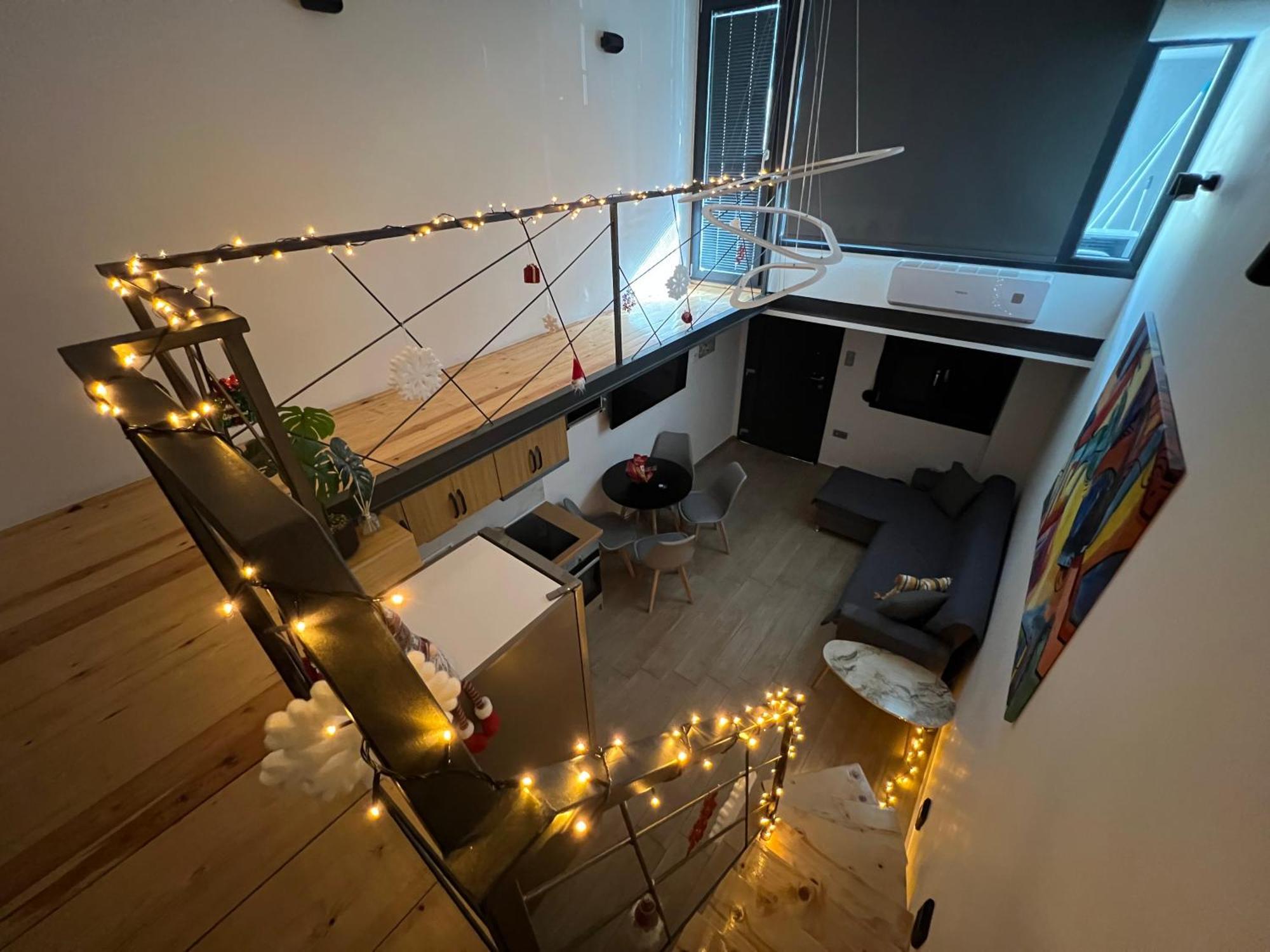 Center Loft With Private Parking Apartment *